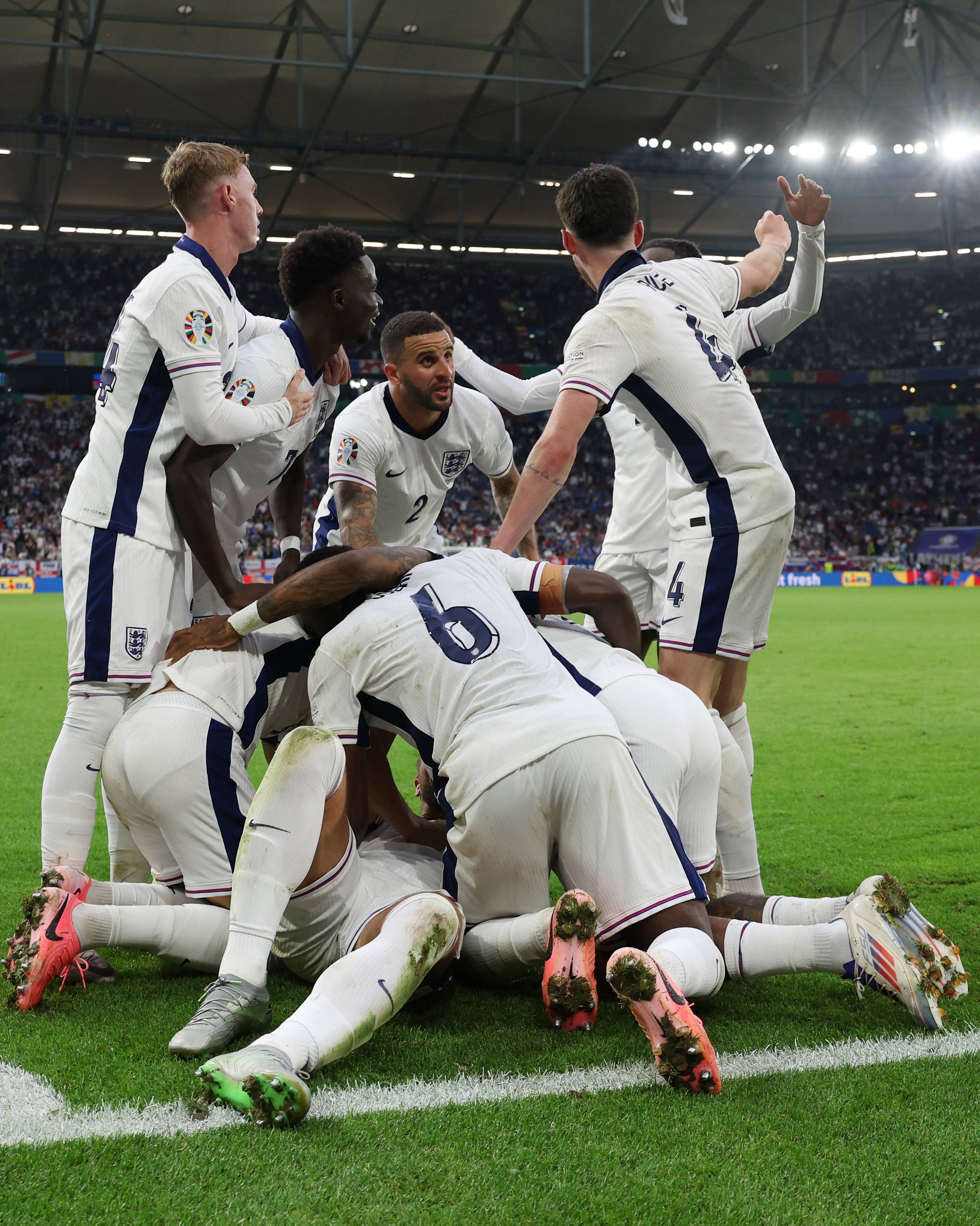 葡萄牙战平英格兰闯入半决赛 葡萄牙战平英格兰闯入半决赛